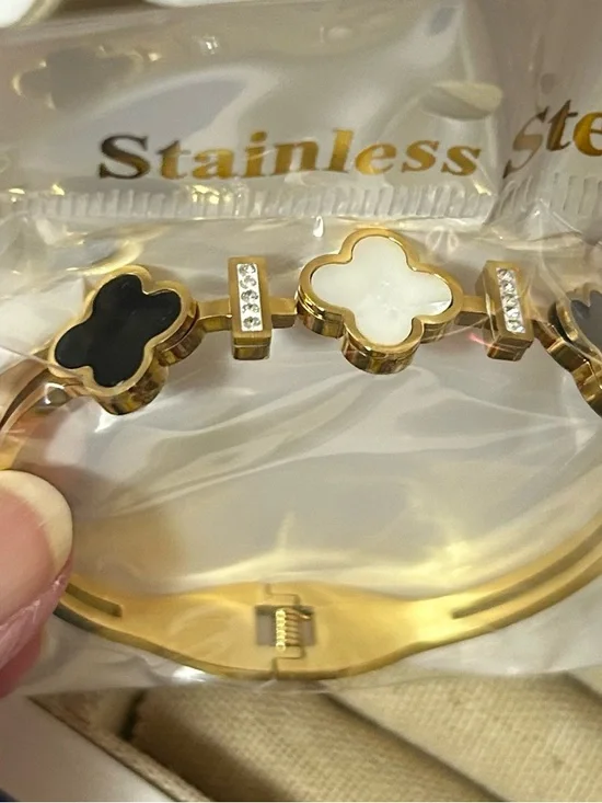 Gold-Tone Clover Link Bracelet with Black and White Inlays - Picture 6 of 7
